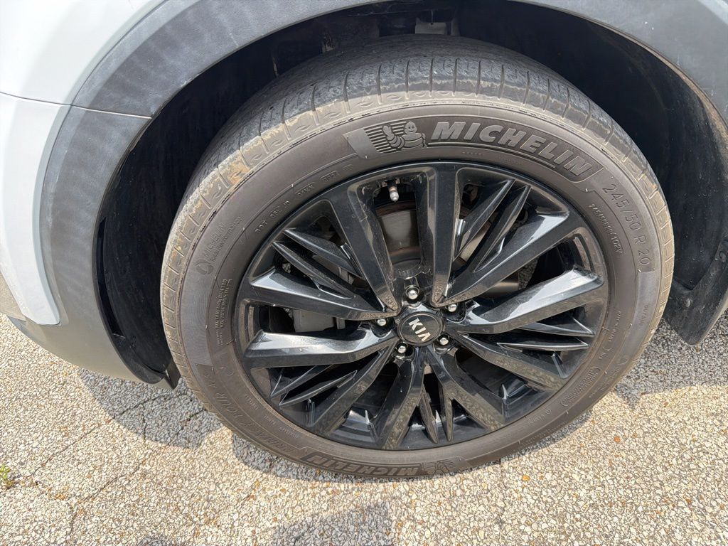 Thumbnail: 2020 Kia Telluride - 17