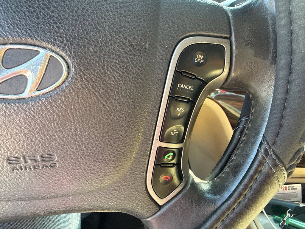 Thumbnail: 2011 Hyundai Santa Fe - 25
