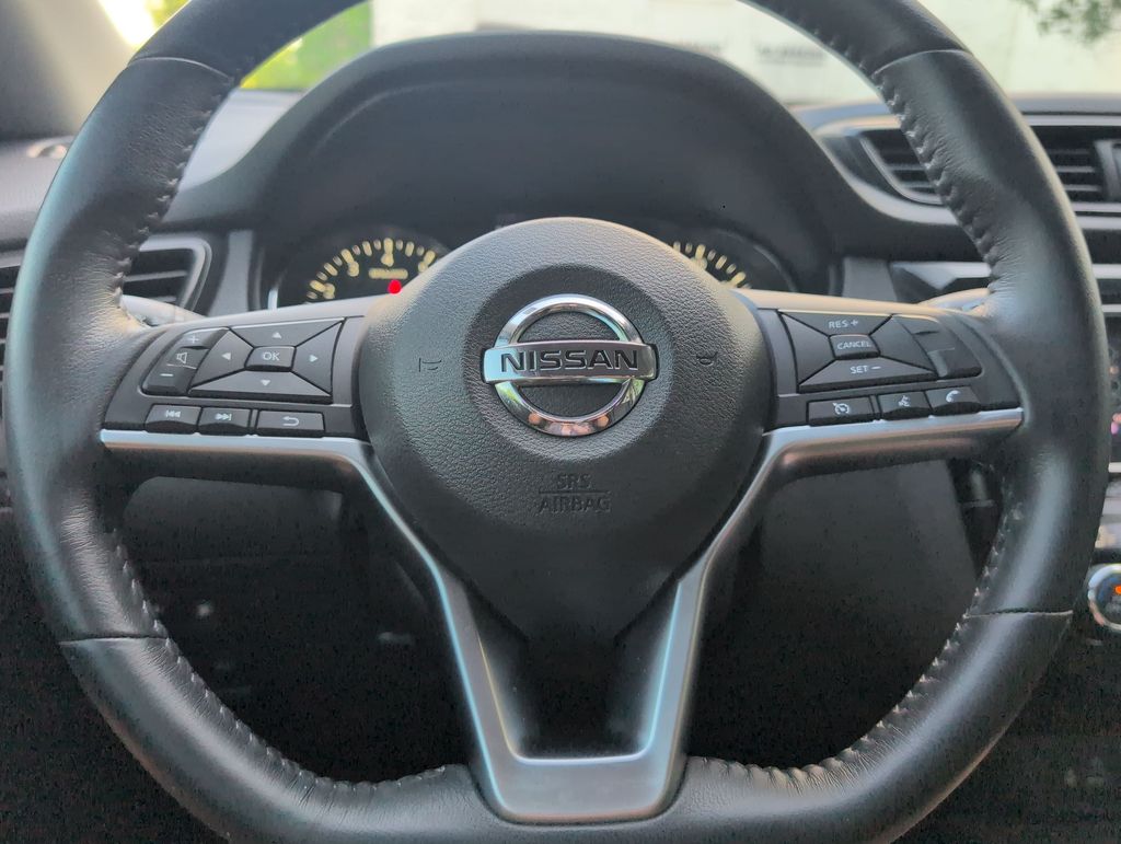 2019 Nissan Rogue SV - Photo 14