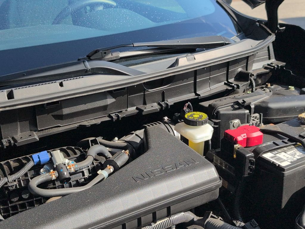 2019 Nissan Rogue SV - Photo 9