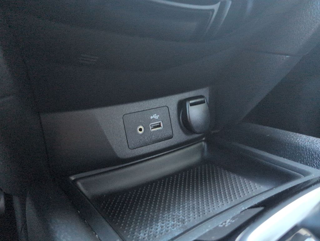 2019 Nissan Rogue SV - Photo 35