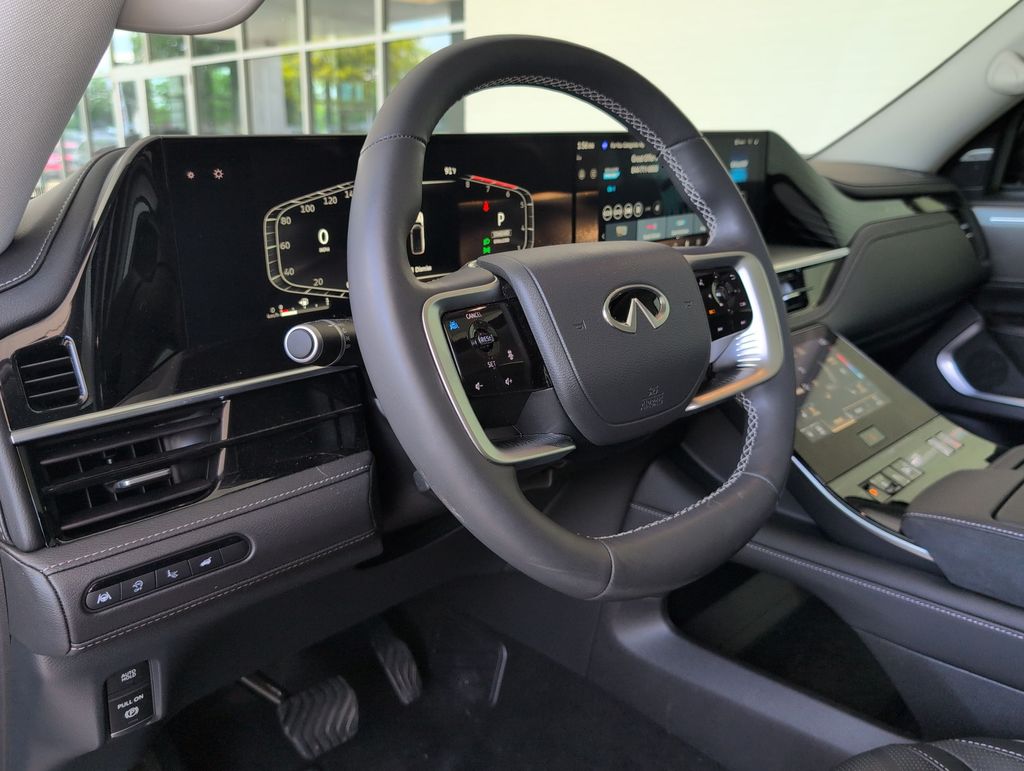 Thumbnail: 2025 INFINITI QX80 - 2