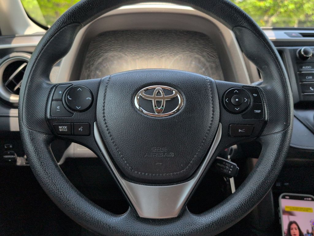 Thumbnail: 2018 Toyota RAV4 - 13