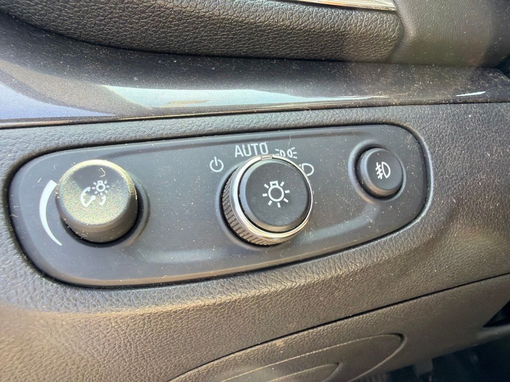Thumbnail: 2018 Buick Encore - 19