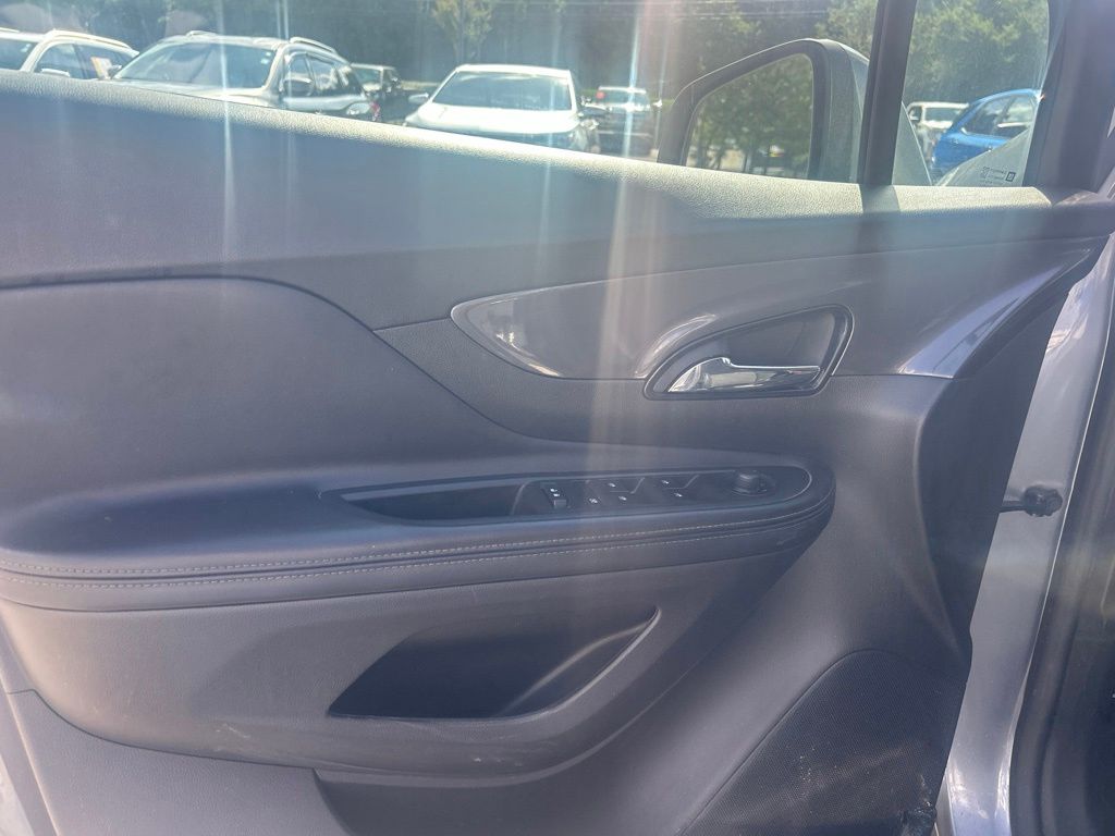 Thumbnail: 2019 Buick Encore - 10