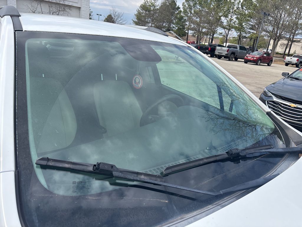 Thumbnail: 2018 Buick Encore - 17