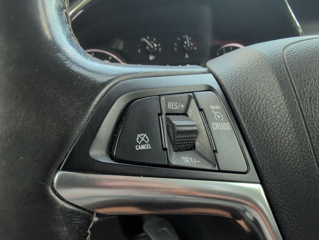 Thumbnail: 2018 Buick Encore - 28