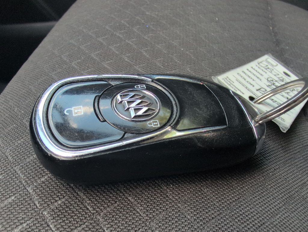 Thumbnail: 2018 Buick Encore - 16