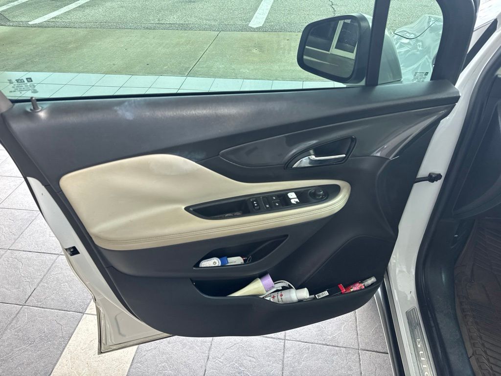 Thumbnail: 2017 Buick Encore - 21