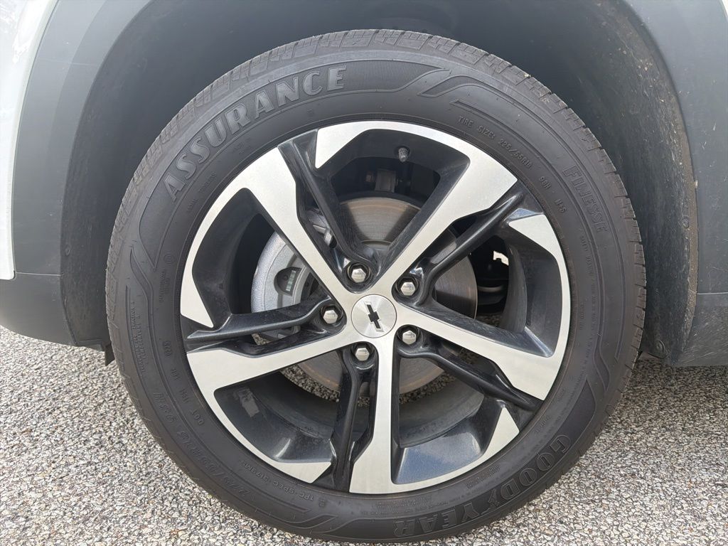 Thumbnail: 2025 Chevrolet Trax - 5