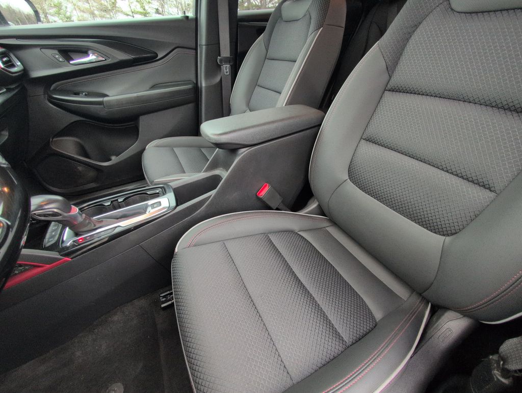 Thumbnail: 2022 Chevrolet TrailBlazer - 11