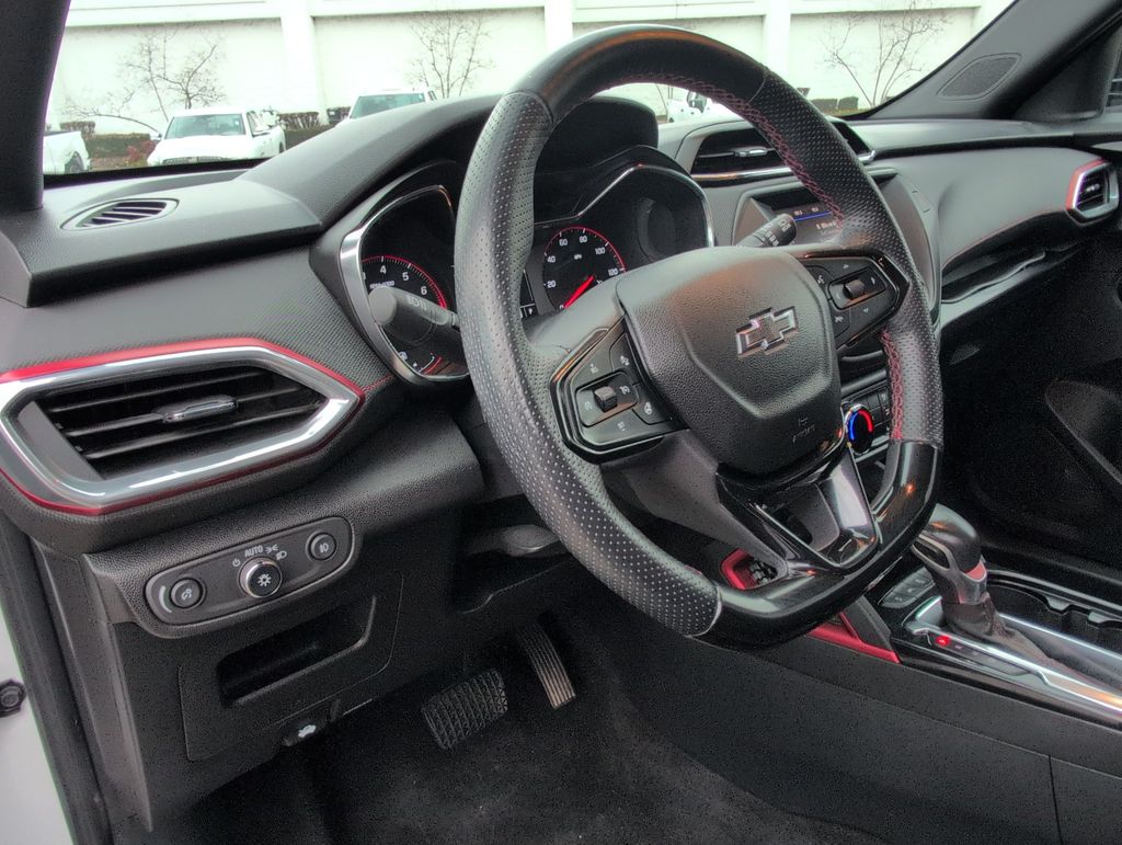 Thumbnail: 2022 Chevrolet TrailBlazer - 2