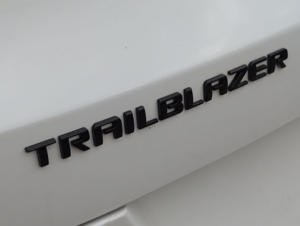 Thumbnail: 2022 Chevrolet TrailBlazer - 7