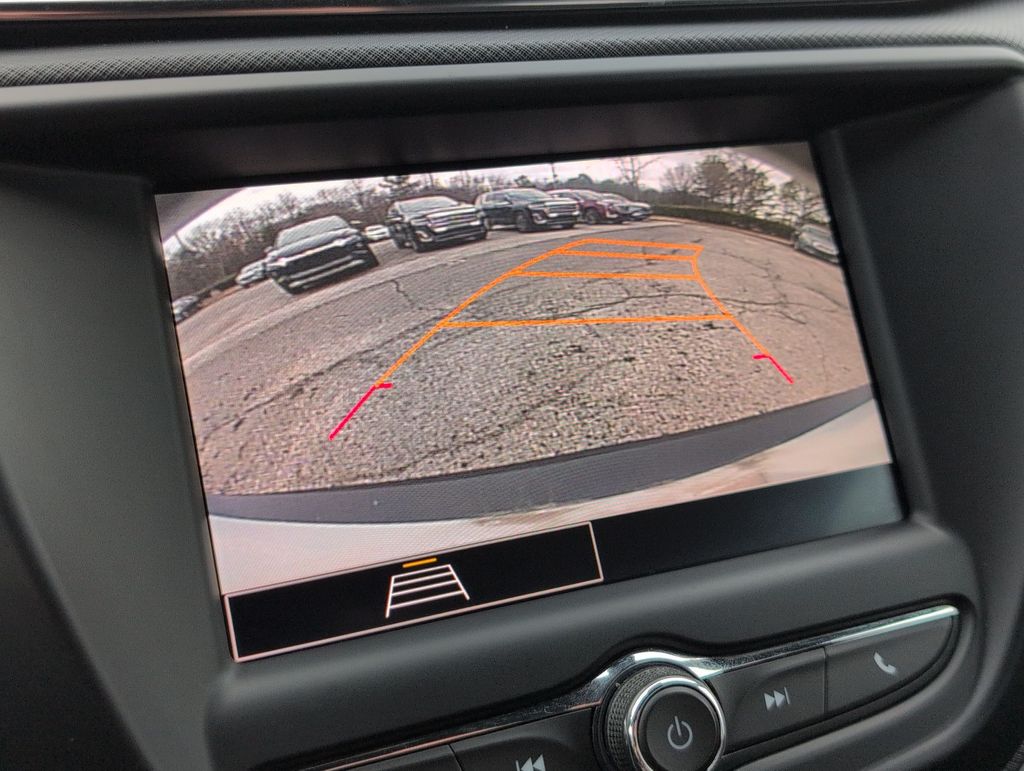 Thumbnail: 2022 Chevrolet TrailBlazer - 34