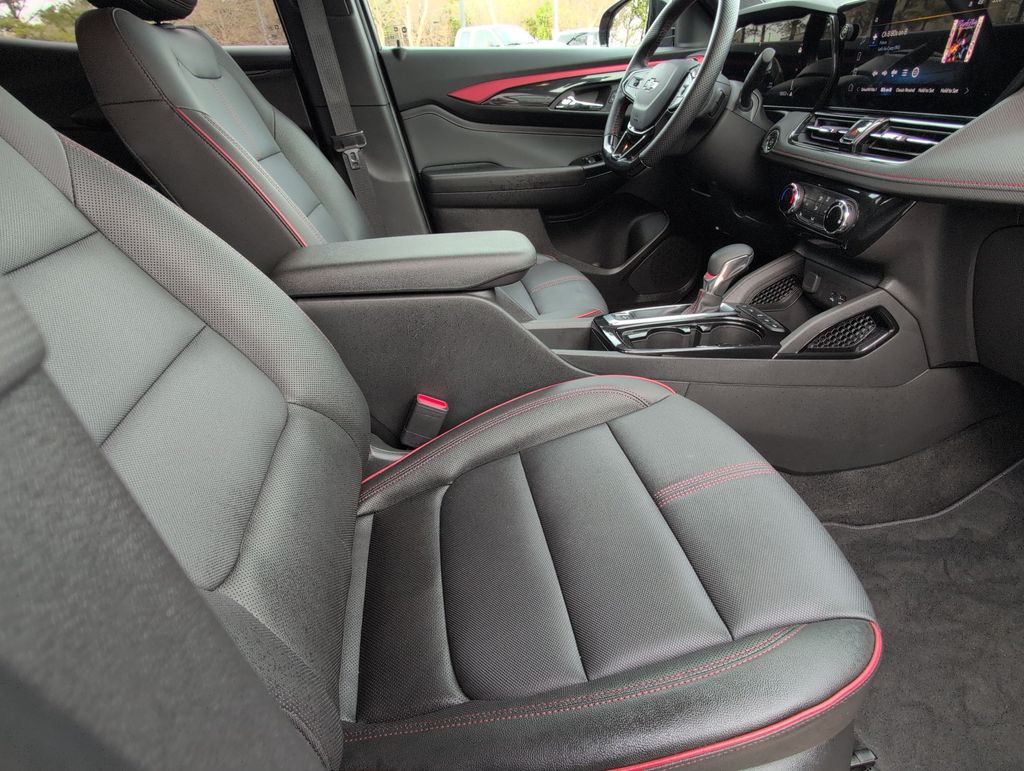 Thumbnail: 2024 Chevrolet TrailBlazer - 26