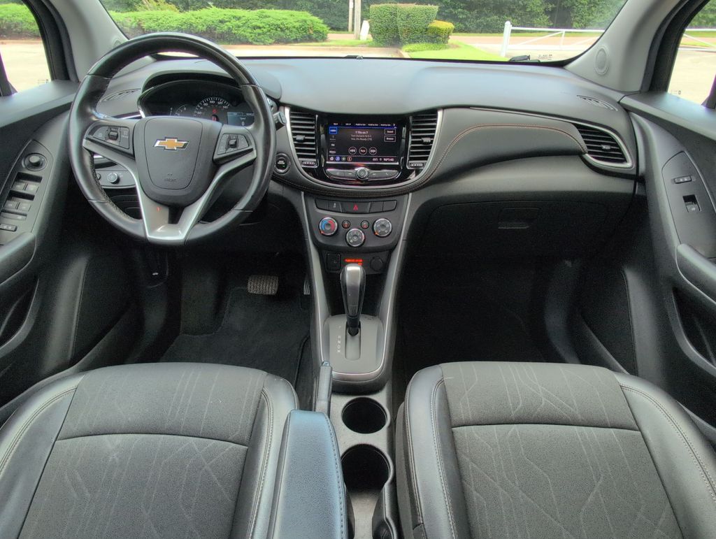 Thumbnail: 2022 Chevrolet Trax - 9