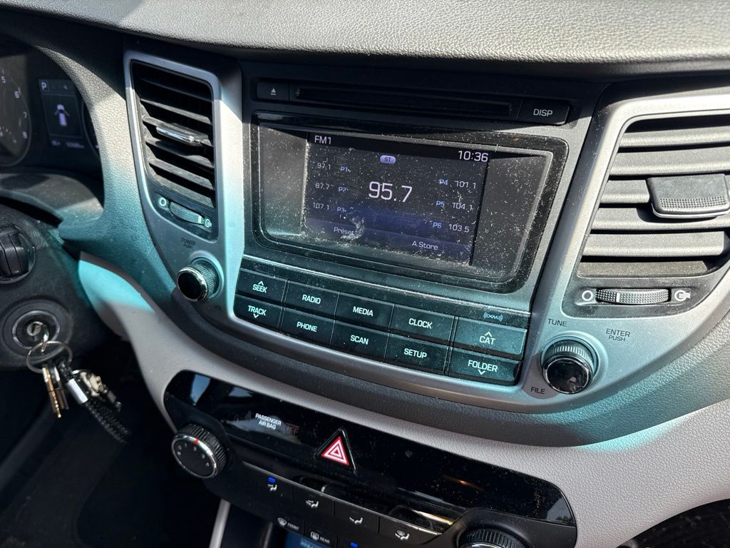 Thumbnail: 2017 Hyundai Tucson - 11
