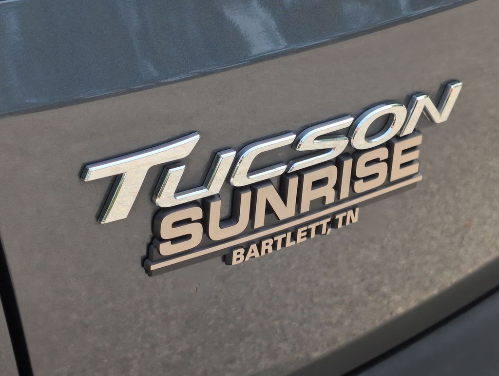 Thumbnail: 2017 Hyundai Tucson - 6