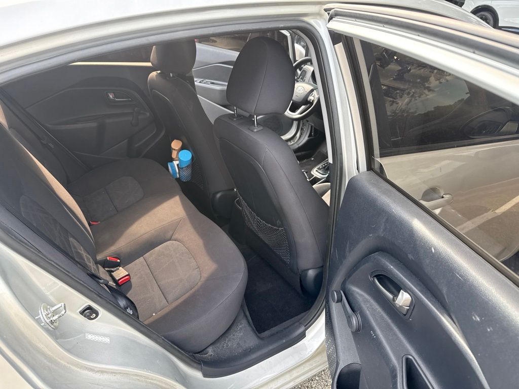 Thumbnail: 2012 Kia Rio - 9