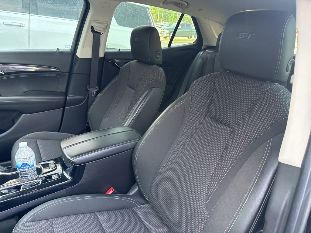 Thumbnail: 2022 Buick Envision - 17
