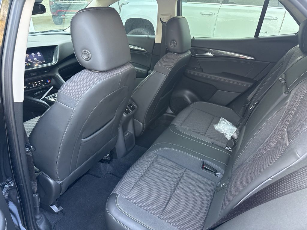 Thumbnail: 2022 Buick Envision - 15
