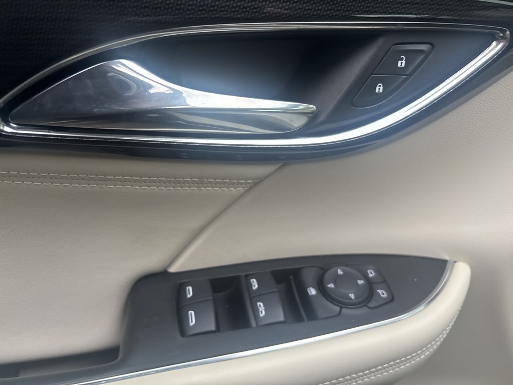 Thumbnail: 2022 Buick Envision - 17