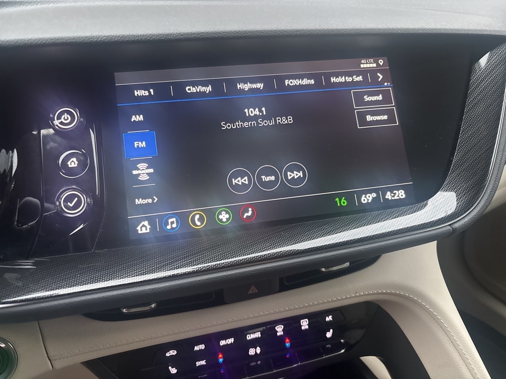 Thumbnail: 2022 Buick Envision - 9