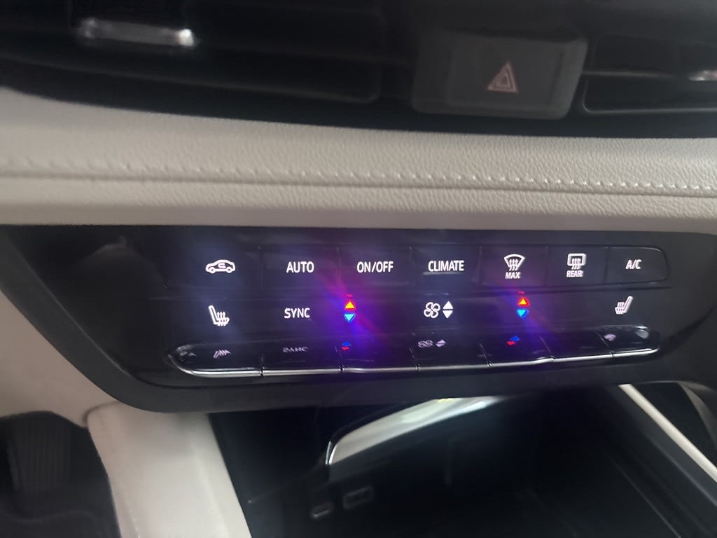 Thumbnail: 2022 Buick Envision - 14