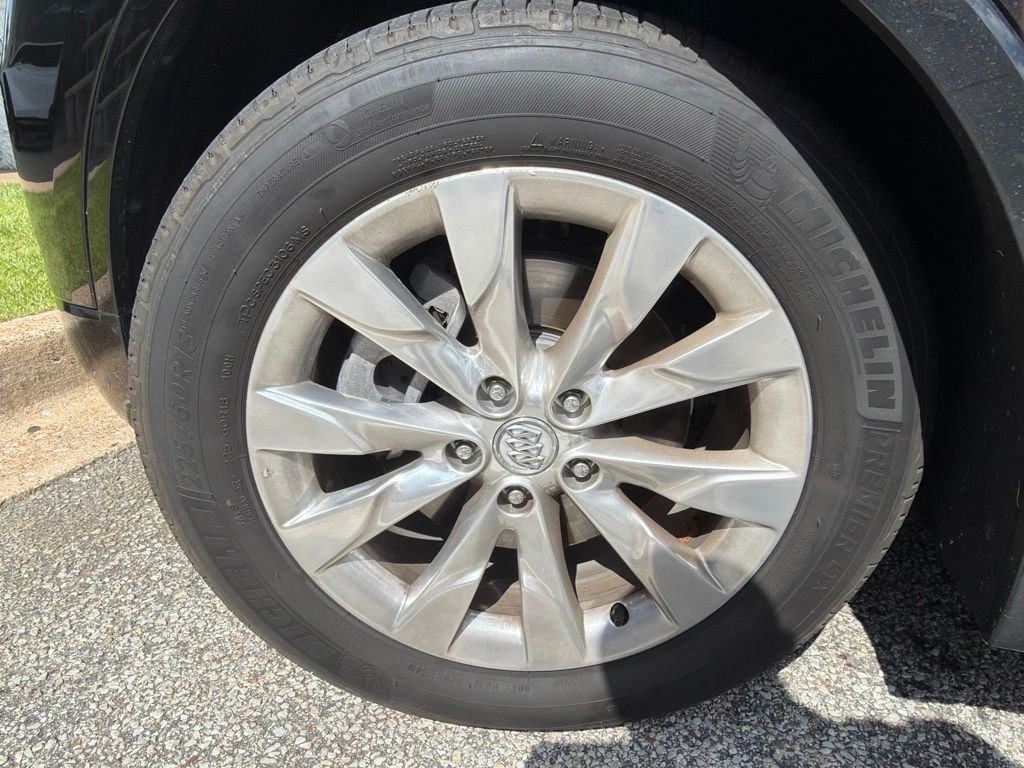 Thumbnail: 2017 Buick Envision - 12