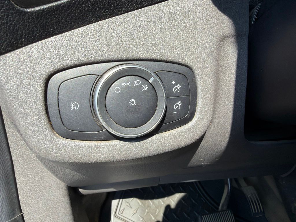 Thumbnail: 2019 Ford Transit Series - 13