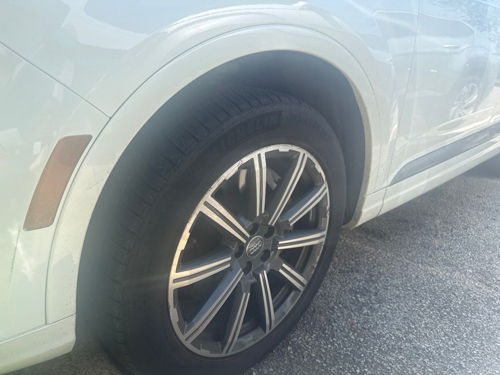 Thumbnail: 2017 Audi Q7 - 5