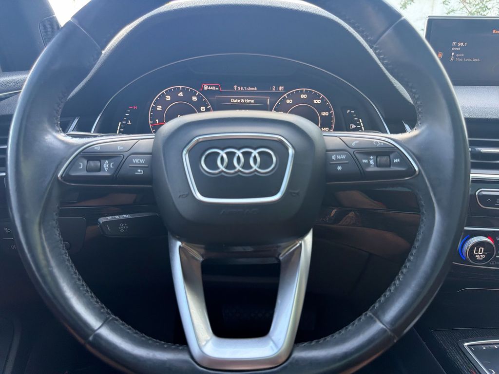 Thumbnail: 2017 Audi Q7 - 14