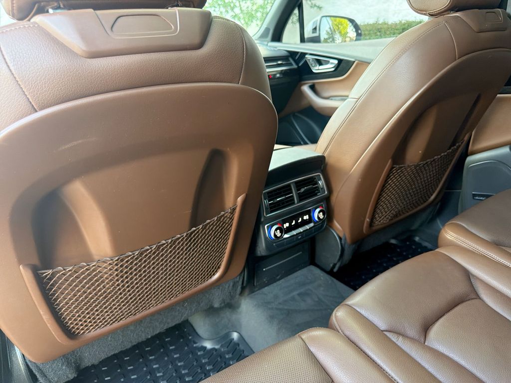 Thumbnail: 2017 Audi Q7 - 27