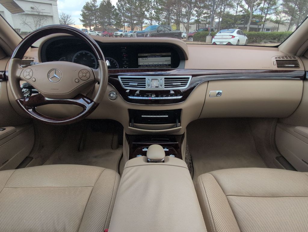 Thumbnail: 2012 Mercedes-Benz S-Class - 10