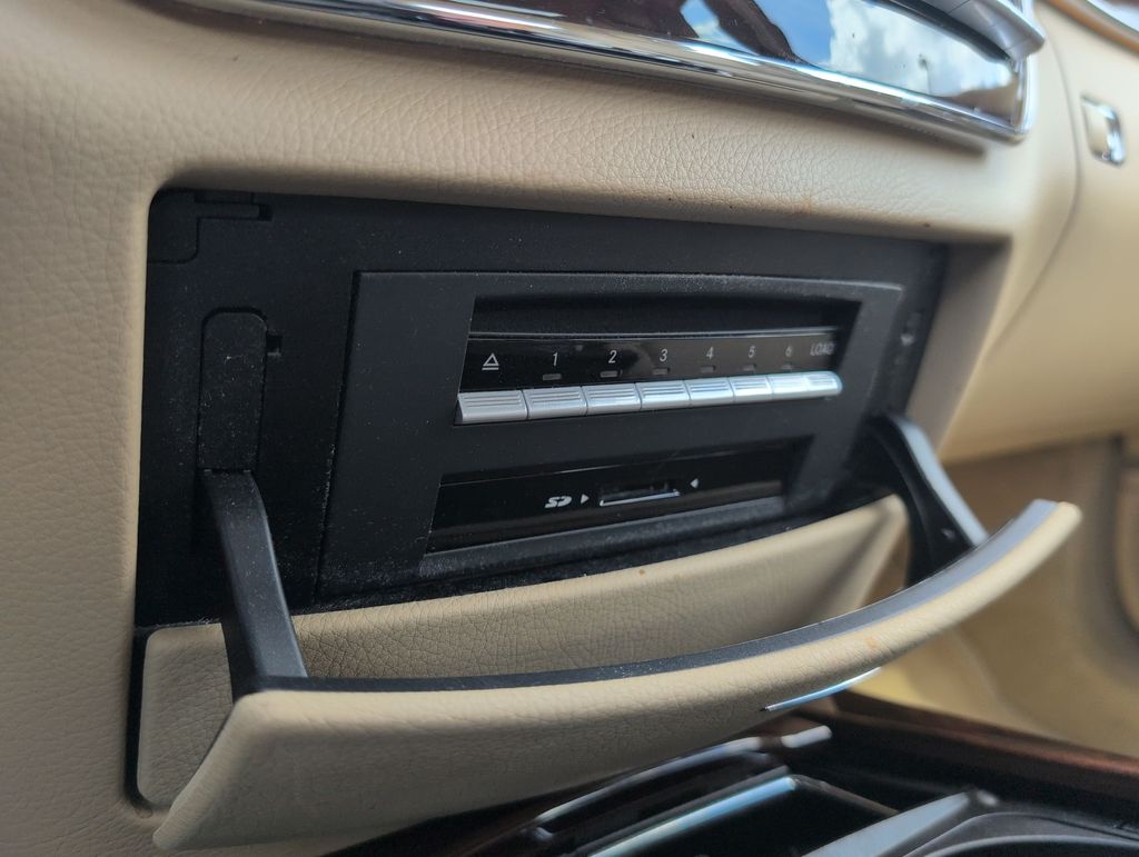 Thumbnail: 2012 Mercedes-Benz S-Class - 37