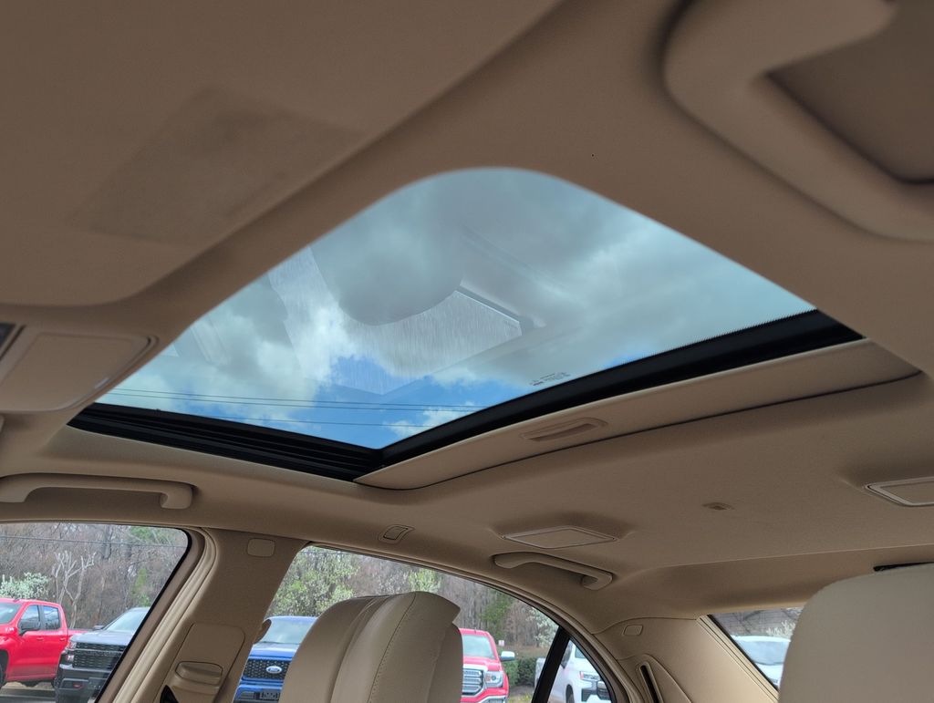 Thumbnail: 2012 Mercedes-Benz S-Class - 28