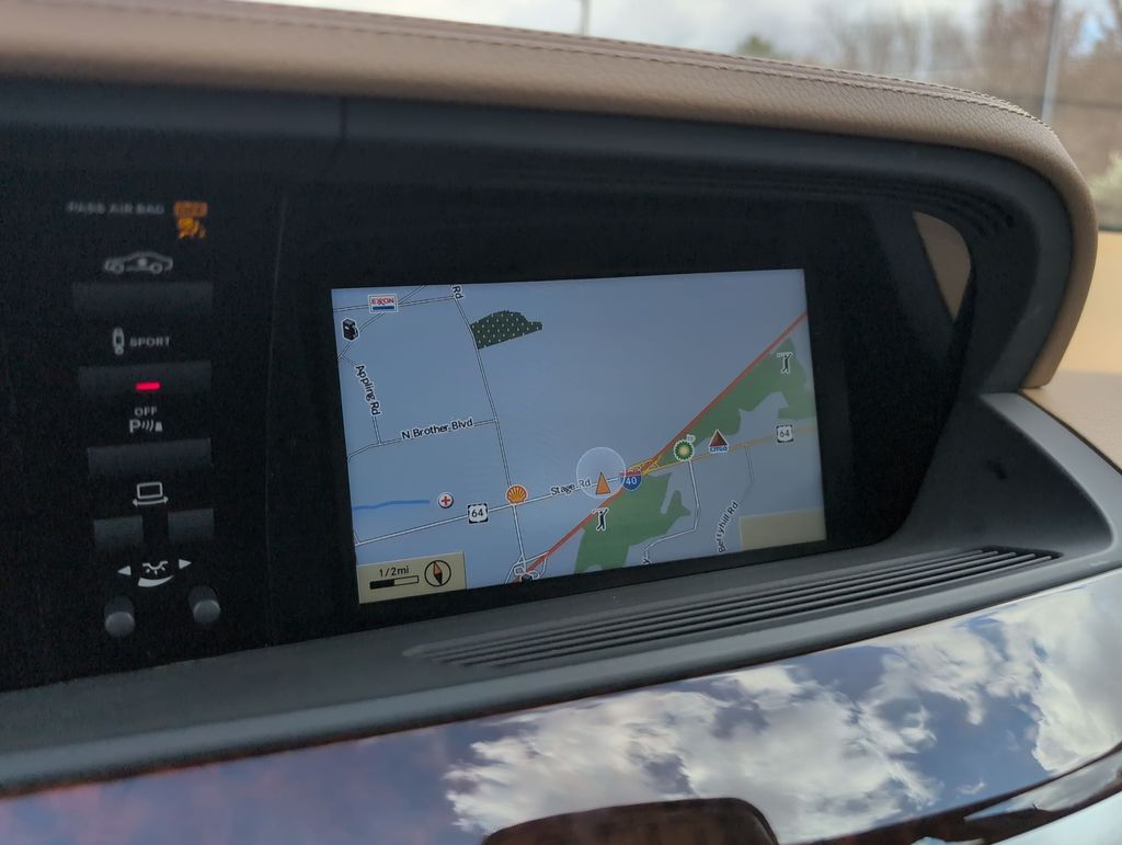 Thumbnail: 2012 Mercedes-Benz S-Class - 34