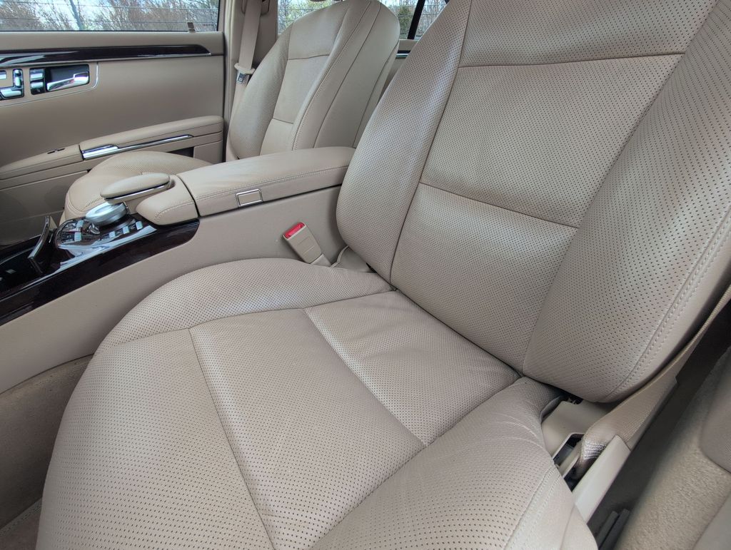 Thumbnail: 2012 Mercedes-Benz S-Class - 11