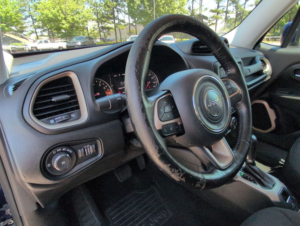 Thumbnail: 2016 Jeep Renegade - 2