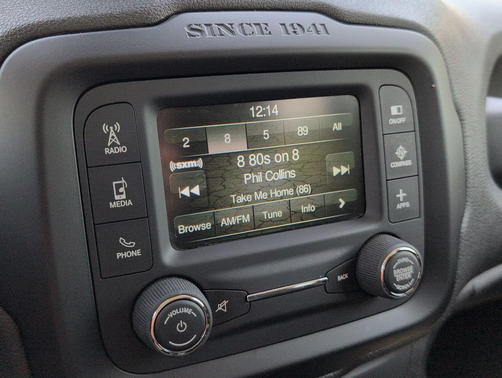 Thumbnail: 2016 Jeep Renegade - 35