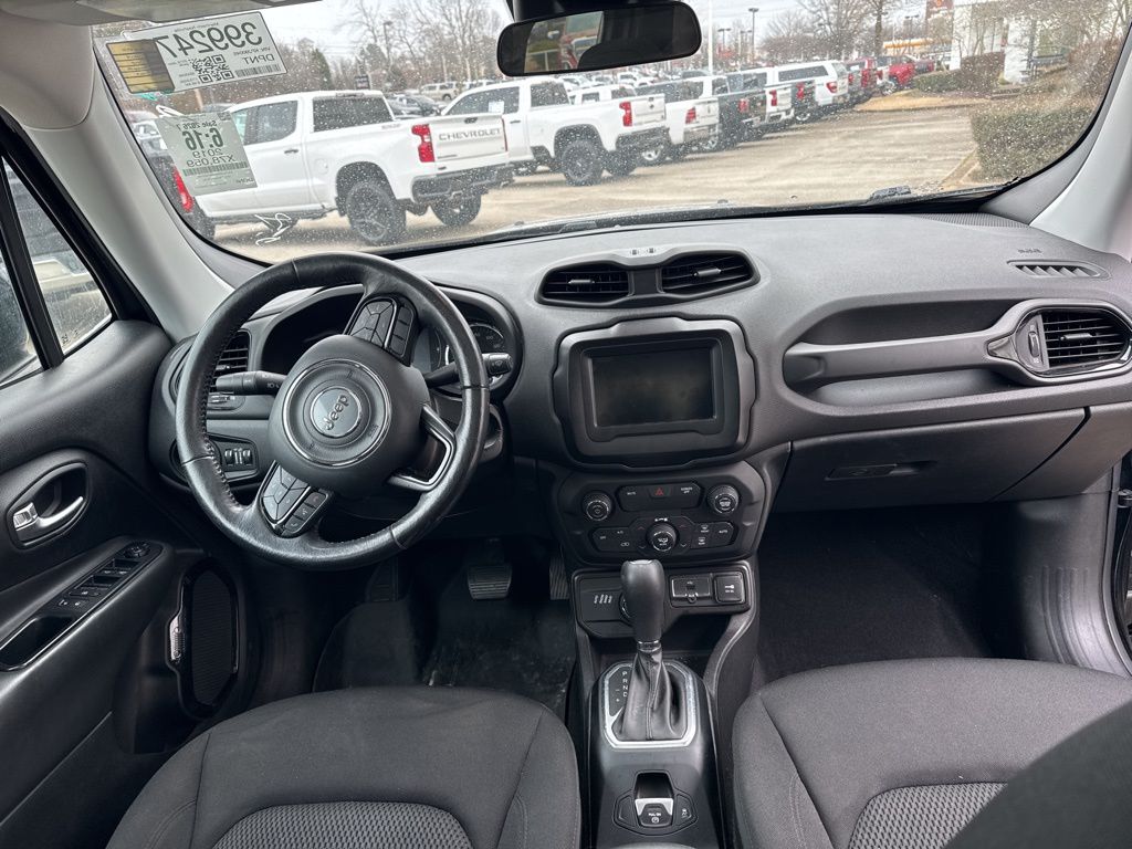 Thumbnail: 2019 Jeep Renegade - 2