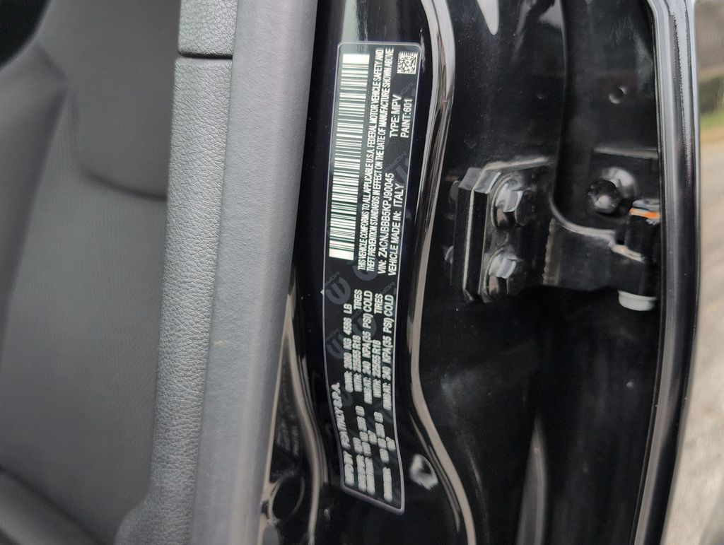 Thumbnail: 2019 Jeep Renegade - 39