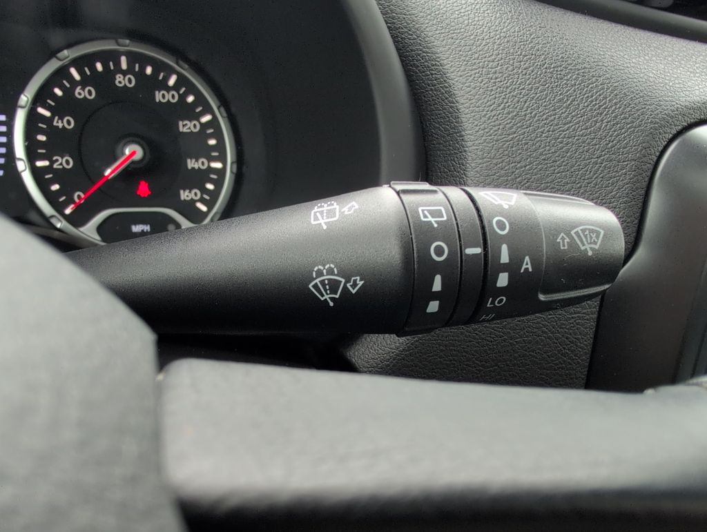 Thumbnail: 2019 Jeep Renegade - 16