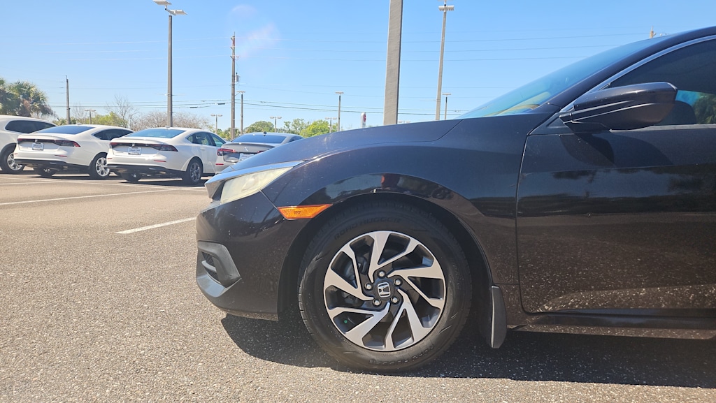 Thumbnail: 2016 Honda Civic - 5