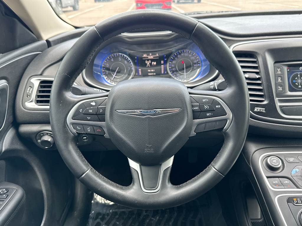 Thumbnail: 2016 Chrysler 200 - 2