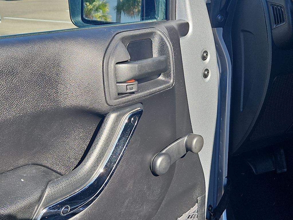 2015 Jeep Wrangler Unlimited Sport 20