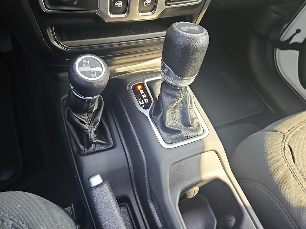 Thumbnail: 2021 Jeep Wrangler - 13