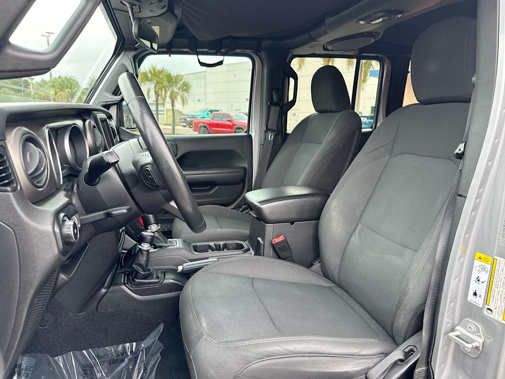 Thumbnail: 2018 Jeep Wrangler - 9
