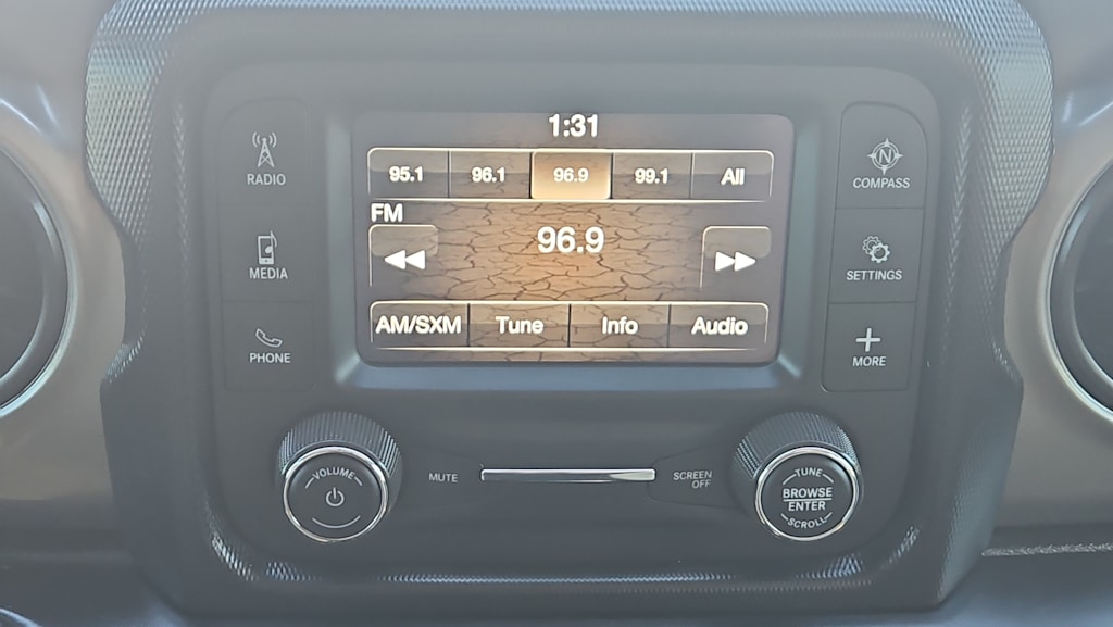 Thumbnail: 2018 Jeep Wrangler - 11