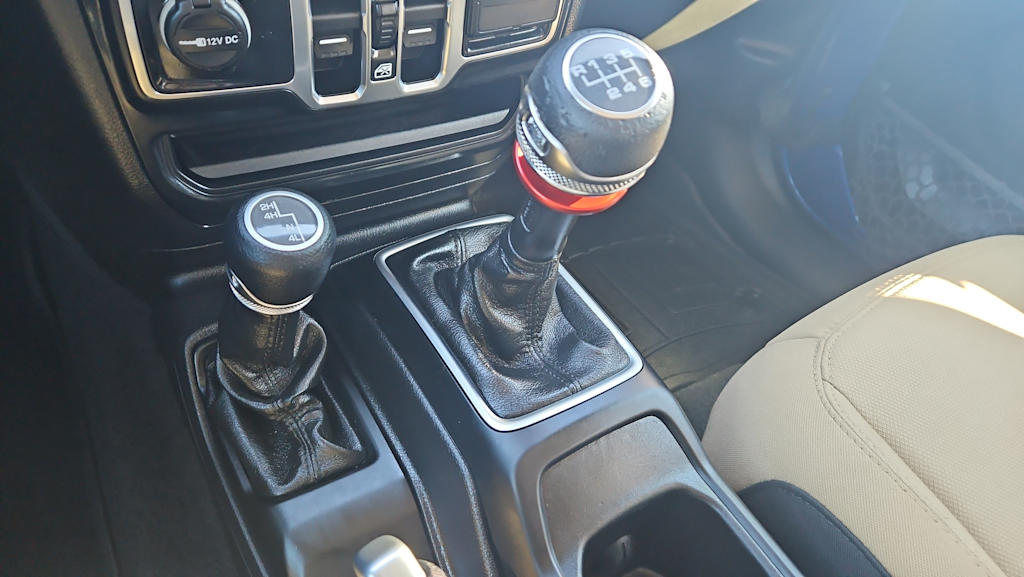 Thumbnail: 2018 Jeep Wrangler - 12